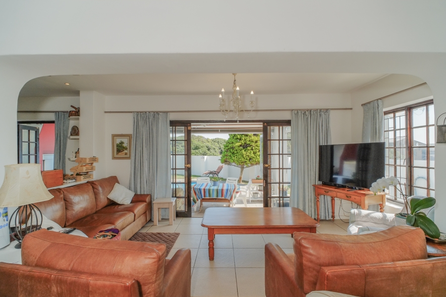 4 Bedroom Property for Sale in Kommetjie Western Cape